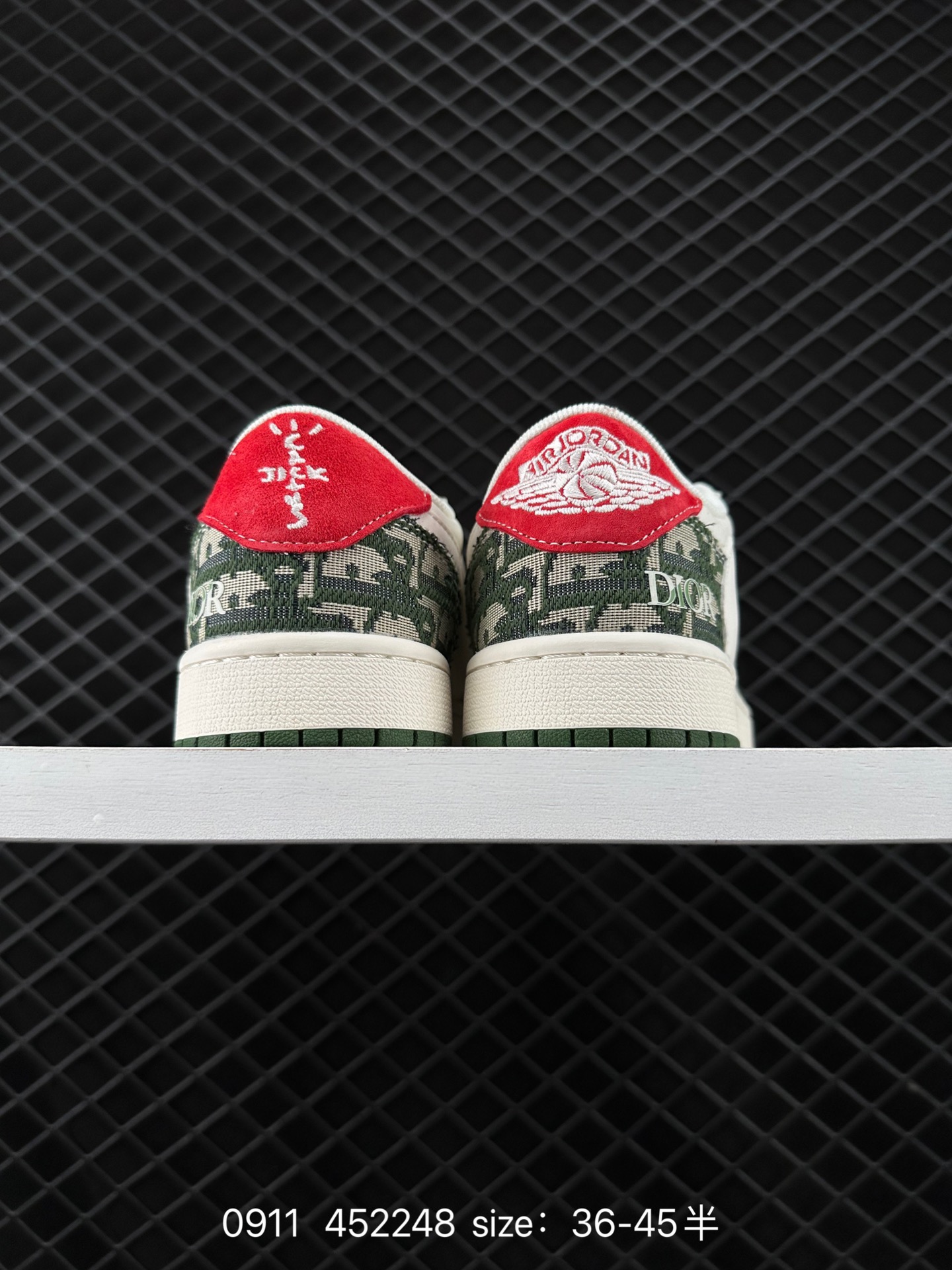 Travis Scott x Air Jordan 1 ” Reverse Mocha “